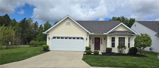 136 Haydens Arbor, Elyria, OH 44035