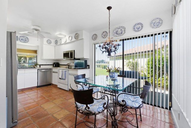 5787 Lakeview Mews Place, Boynton Beach, FL 33437