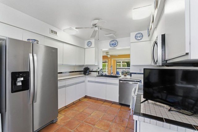 5787 Lakeview Mews Place, Boynton Beach, FL 33437