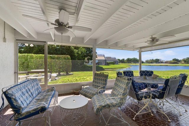 5787 Lakeview Mews Place, Boynton Beach, FL 33437