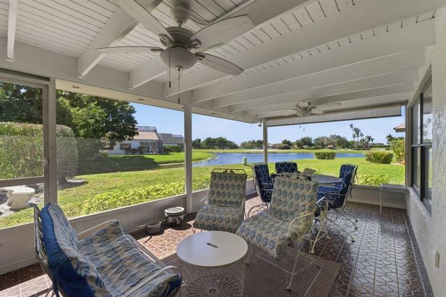 5787 Lakeview Mews Place, Boynton Beach, FL 33437