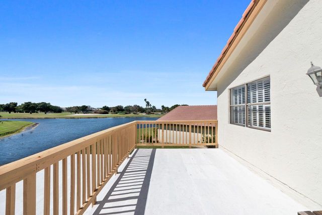 5787 Lakeview Mews Place, Boynton Beach, FL 33437