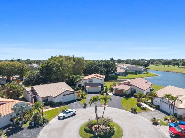 5787 Lakeview Mews Place, Boynton Beach, FL 33437