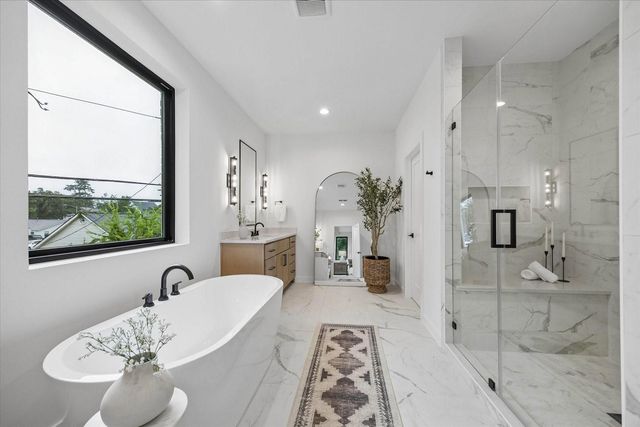 1031 W 43rd Street, Houston, TX 77018