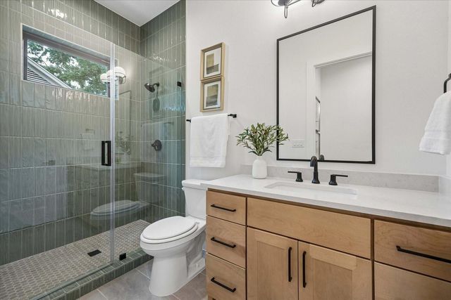 1031 W 43rd Street, Houston, TX 77018