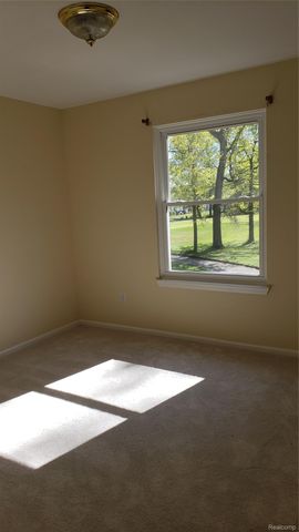 6196 Crystal Lake Drive, Romulus, MI 48174