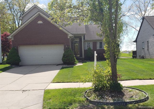 6196 Crystal Lake Drive, Romulus, MI 48174