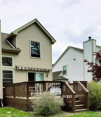 6196 Crystal Lake Drive, Romulus, MI 48174