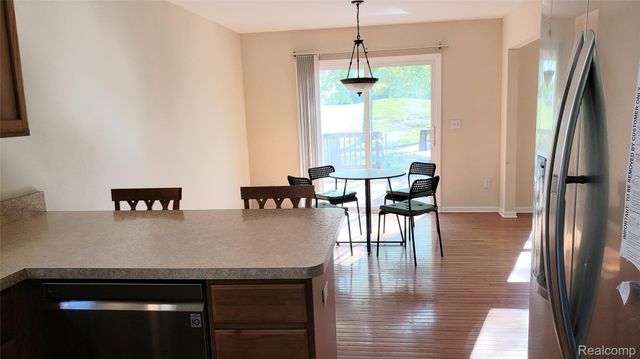 6196 Crystal Lake Drive, Romulus, MI 48174