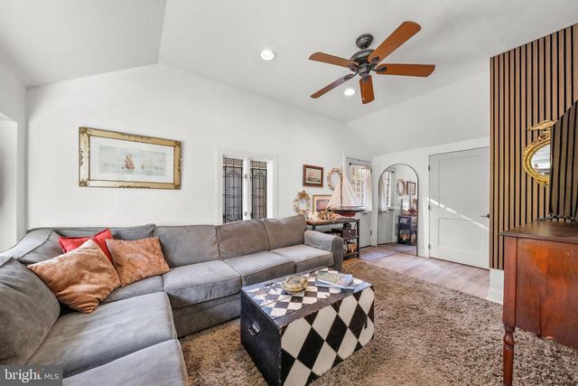 232 MCKENDIMEN RD, Medford Lakes, NJ 08055