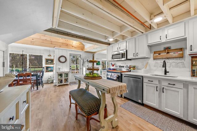 232 MCKENDIMEN RD, Medford Lakes, NJ 08055
