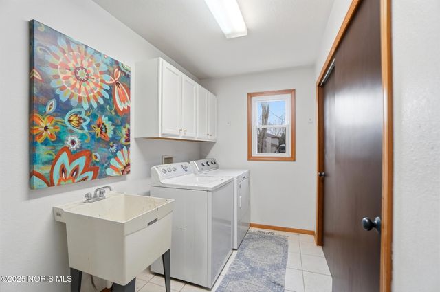 8257 Fawn Crest, Toledo, OH 43617