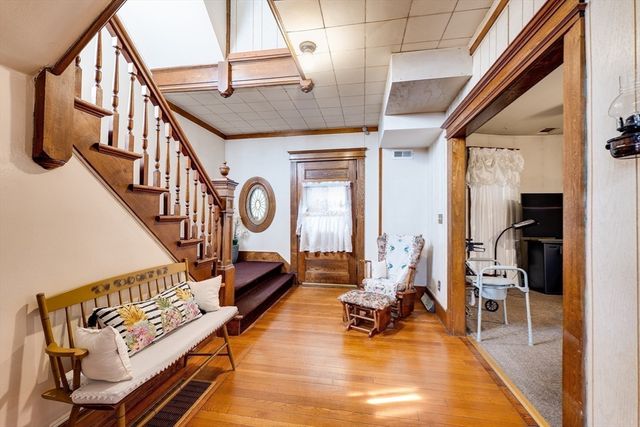 95 Grand St, Springfield, MA 01108