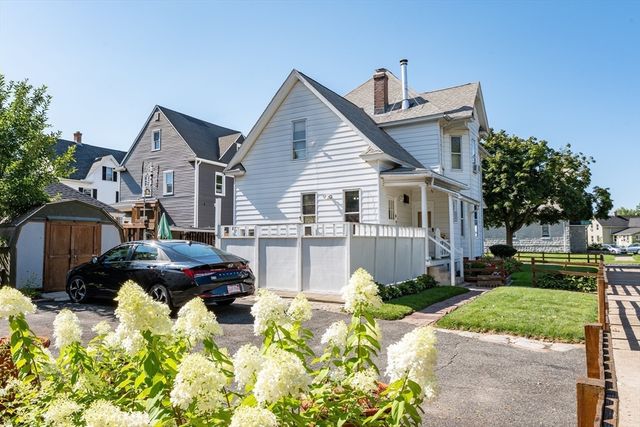95 Grand St, Springfield, MA 01108