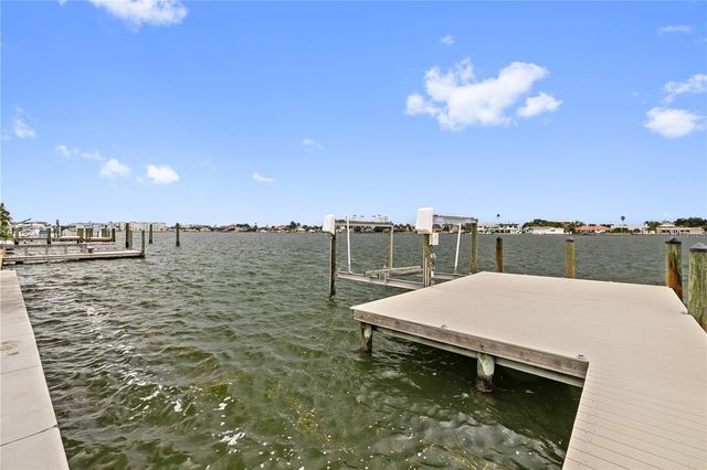 423 55TH AVENUE, St Pete Beach, FL 33706