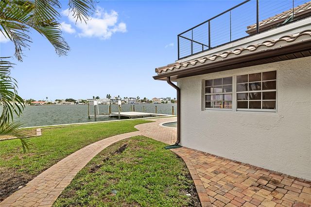 423 55TH AVENUE, St Pete Beach, FL 33706