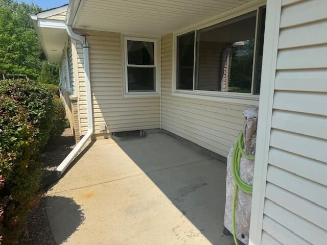 1450 S 166th STREET, New Berlin, WI 53151