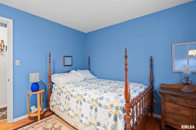 16 INVERNESS Road, Springfield, IL 62704