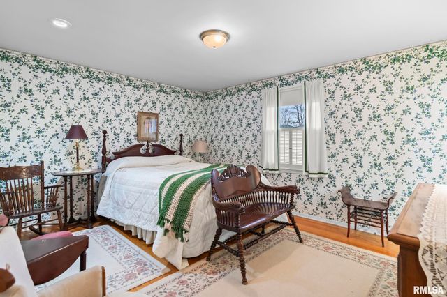 16 INVERNESS Road, Springfield, IL 62704