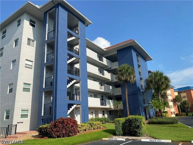 190 Pebble Beach BLVD 301, Naples, FL 34113
