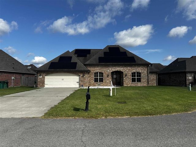 1278 E Eagles Nest Drive, Lake Charles, LA 70611