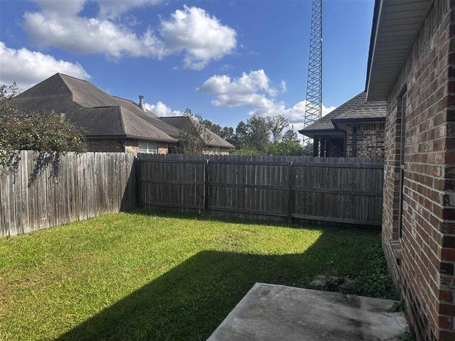1278 E Eagles Nest Drive, Lake Charles, LA 70611