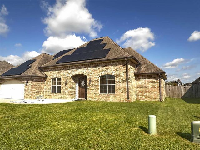 1278 E Eagles Nest Drive, Lake Charles, LA 70611