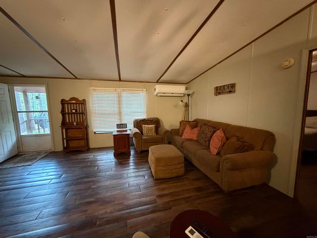25 Kinderhook Rd., Edgemont, AR 72044