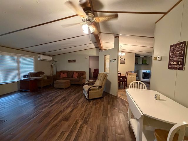 25 Kinderhook Rd., Edgemont, AR 72044