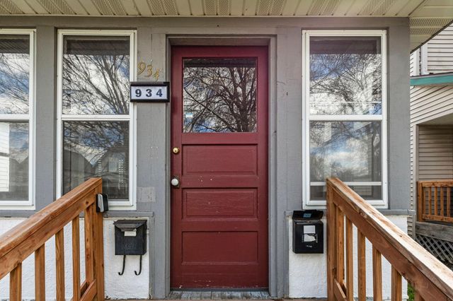 934 Juno Avenue, Saint Paul, MN 55102