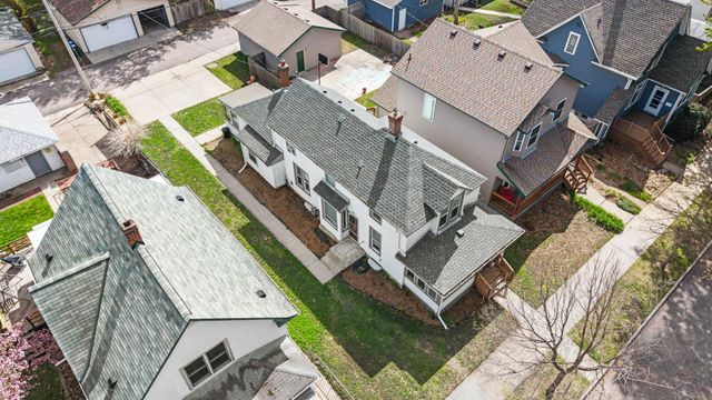 934 Juno Avenue, Saint Paul, MN 55102