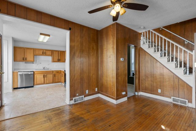 934 Juno Avenue, Saint Paul, MN 55102