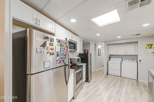 8929 E Sun Lakes Boulevard S, Sun Lakes, AZ 85248