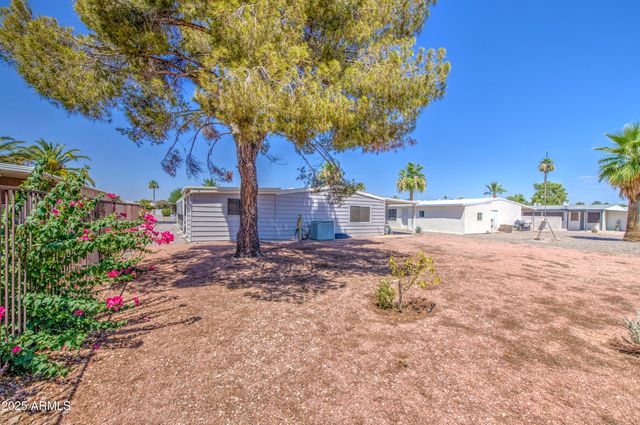 8929 E Sun Lakes Boulevard S, Sun Lakes, AZ 85248