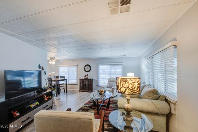 8929 E Sun Lakes Boulevard S, Sun Lakes, AZ 85248