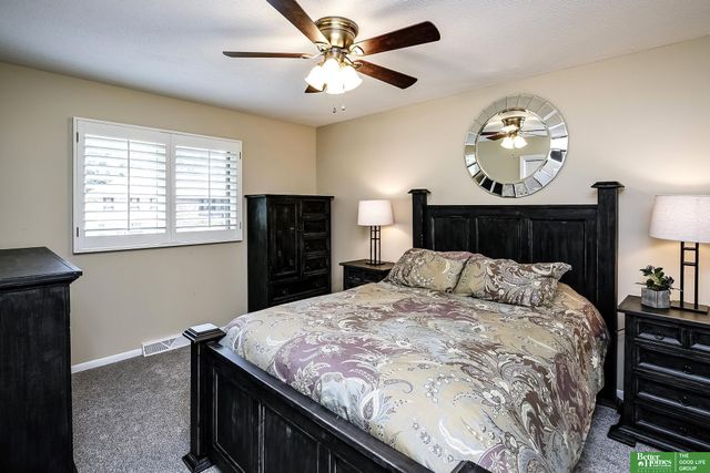 15005 Cedar Circle, Omaha, NE 68144