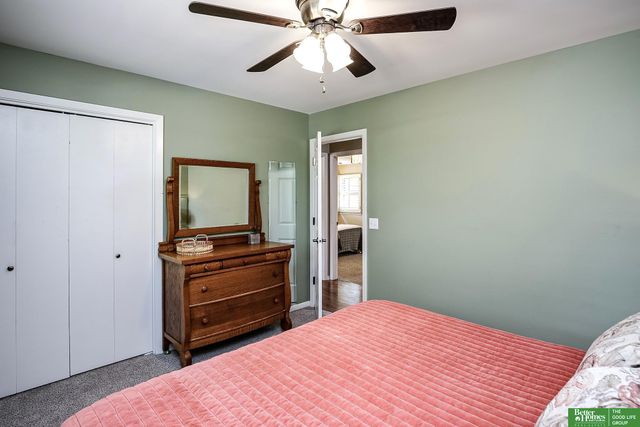 15005 Cedar Circle, Omaha, NE 68144