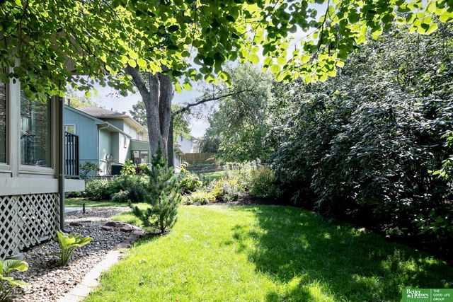 15005 Cedar Circle, Omaha, NE 68144