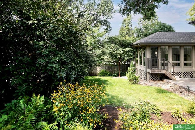 15005 Cedar Circle, Omaha, NE 68144