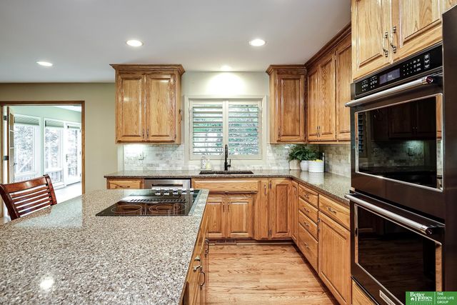 15005 Cedar Circle, Omaha, NE 68144