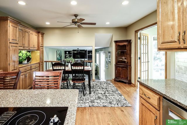 15005 Cedar Circle, Omaha, NE 68144