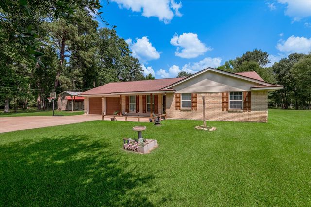 1548 Fish Hatchery Road, Huntsville, TX 77320