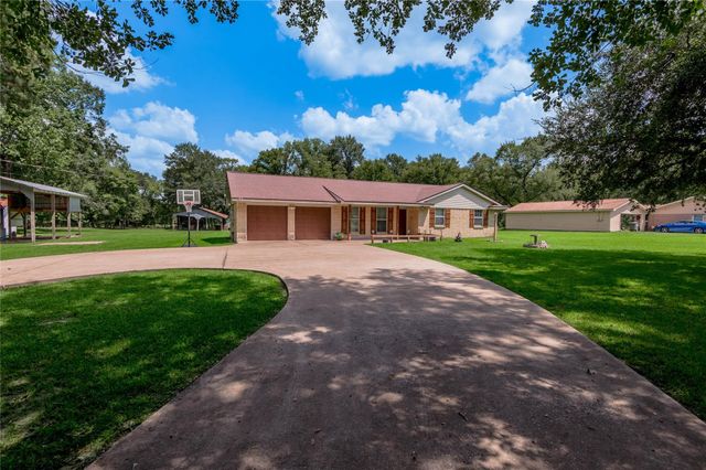 1548 Fish Hatchery Road, Huntsville, TX 77320