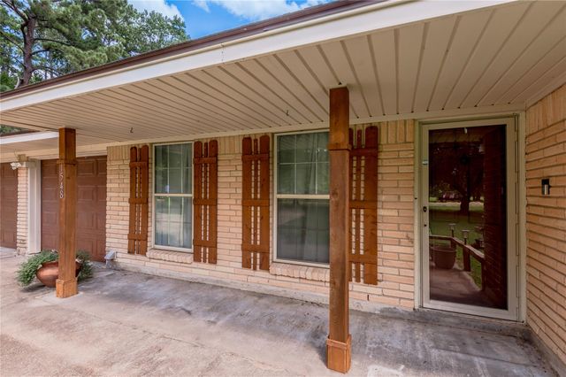 1548 Fish Hatchery Road, Huntsville, TX 77320