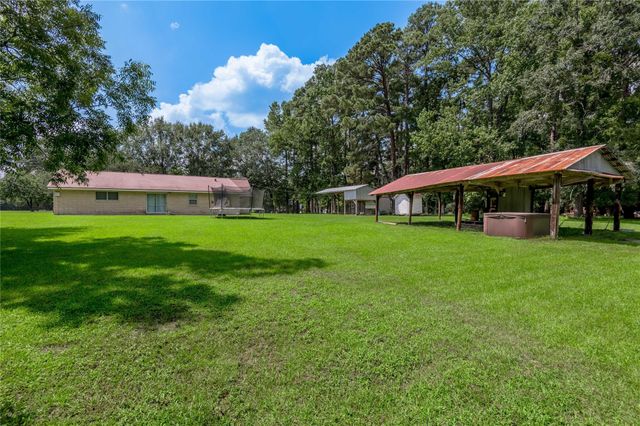 1548 Fish Hatchery Road, Huntsville, TX 77320
