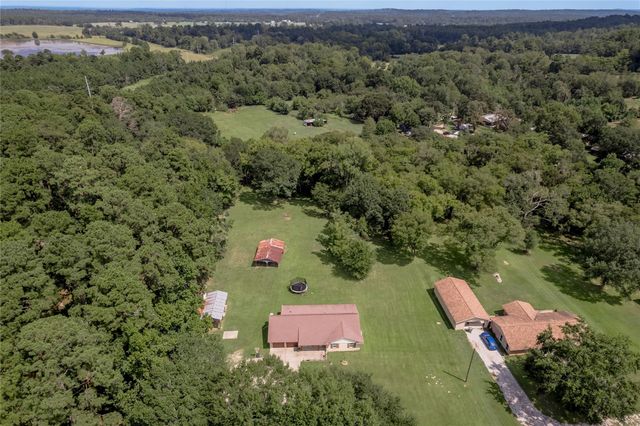 1548 Fish Hatchery Road, Huntsville, TX 77320