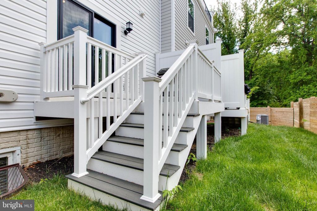 Image 19 of property listing at 11710 KEYSTONE LN, Marriottsville, MD 21104