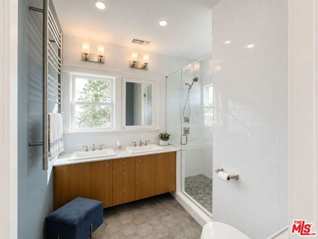 713 Bay Street, Santa Monica, CA 90405