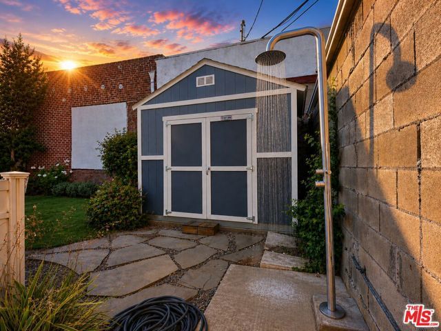 713 Bay Street, Santa Monica, CA 90405