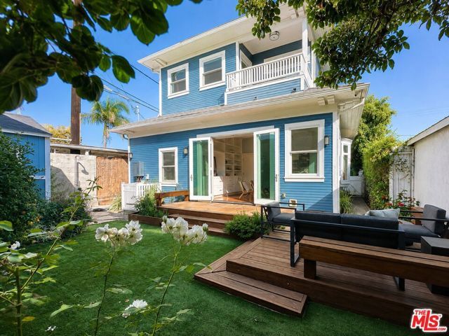 713 Bay Street, Santa Monica, CA 90405